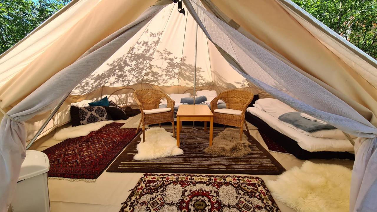 Хостел Hardanger Basecamp Osa Екстер'єр фото